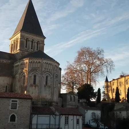 Du Rocher * Mareuil-sur-Lay