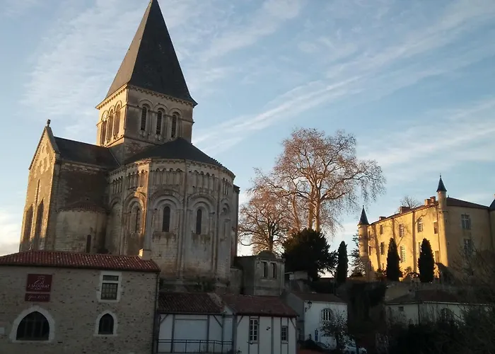 Du Rocher * Mareuil-sur-Lay